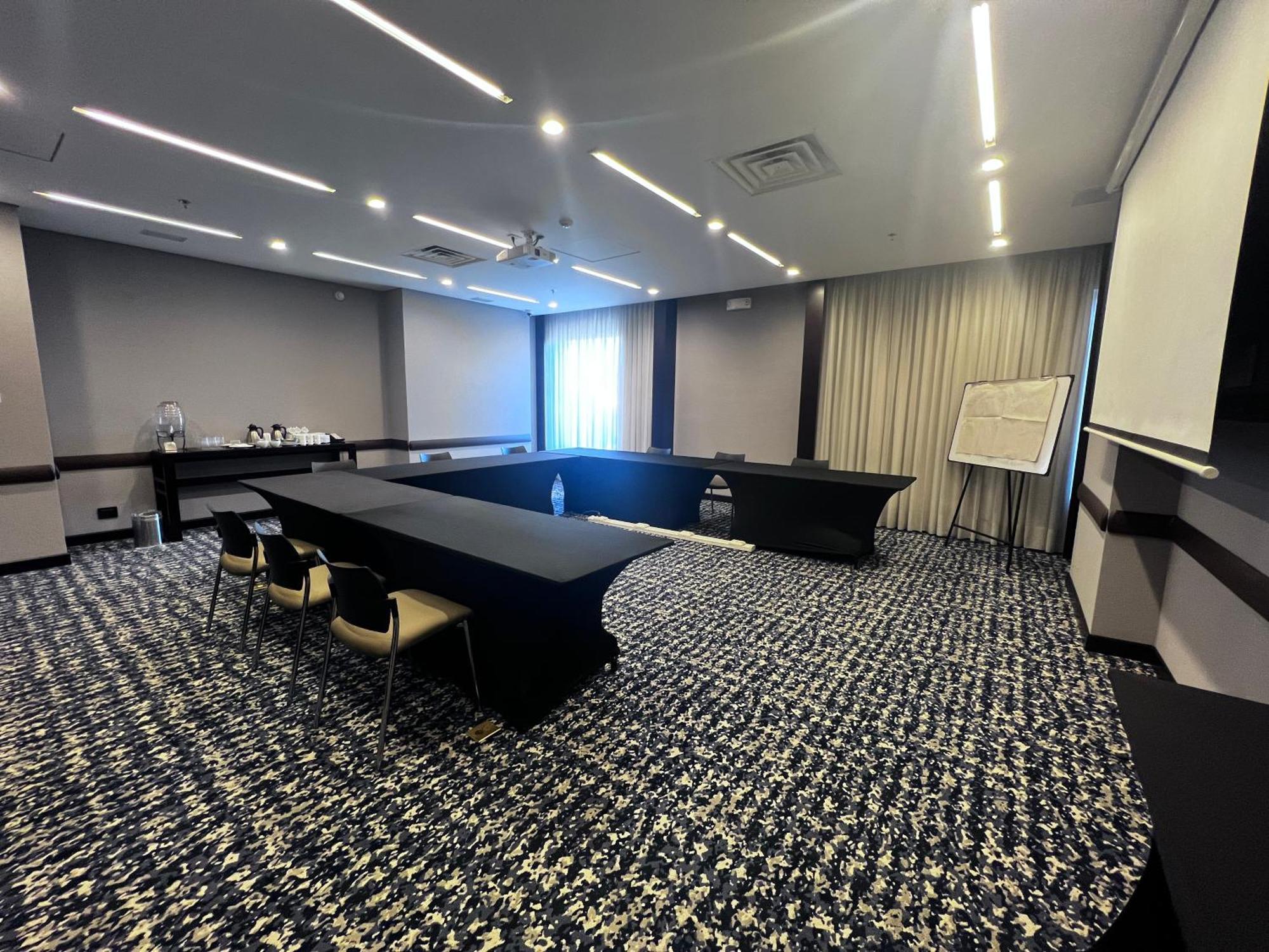 Holiday Inn Bogota Airport By Ihg Exterior foto