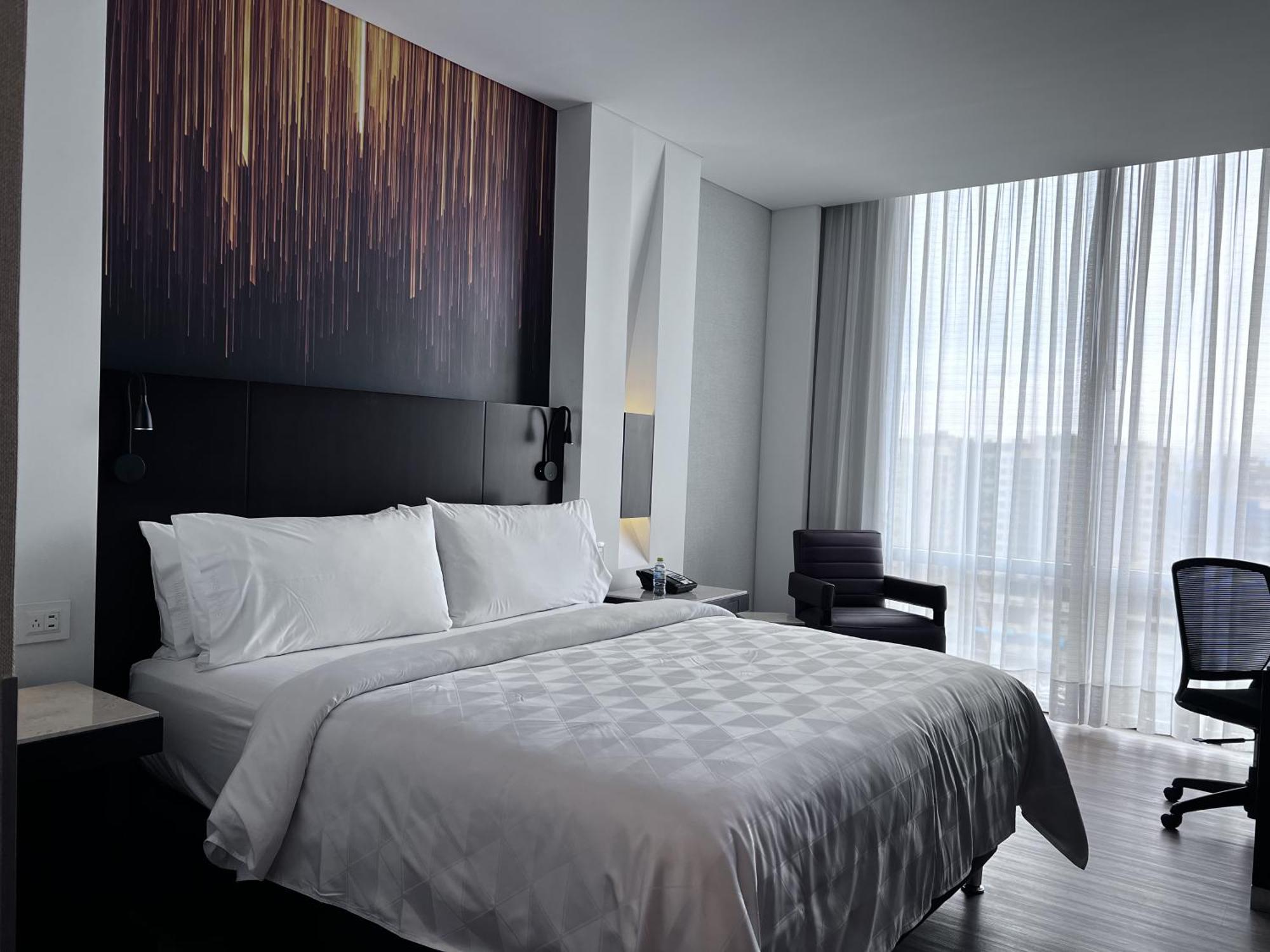 Holiday Inn Bogota Airport By Ihg Exterior foto