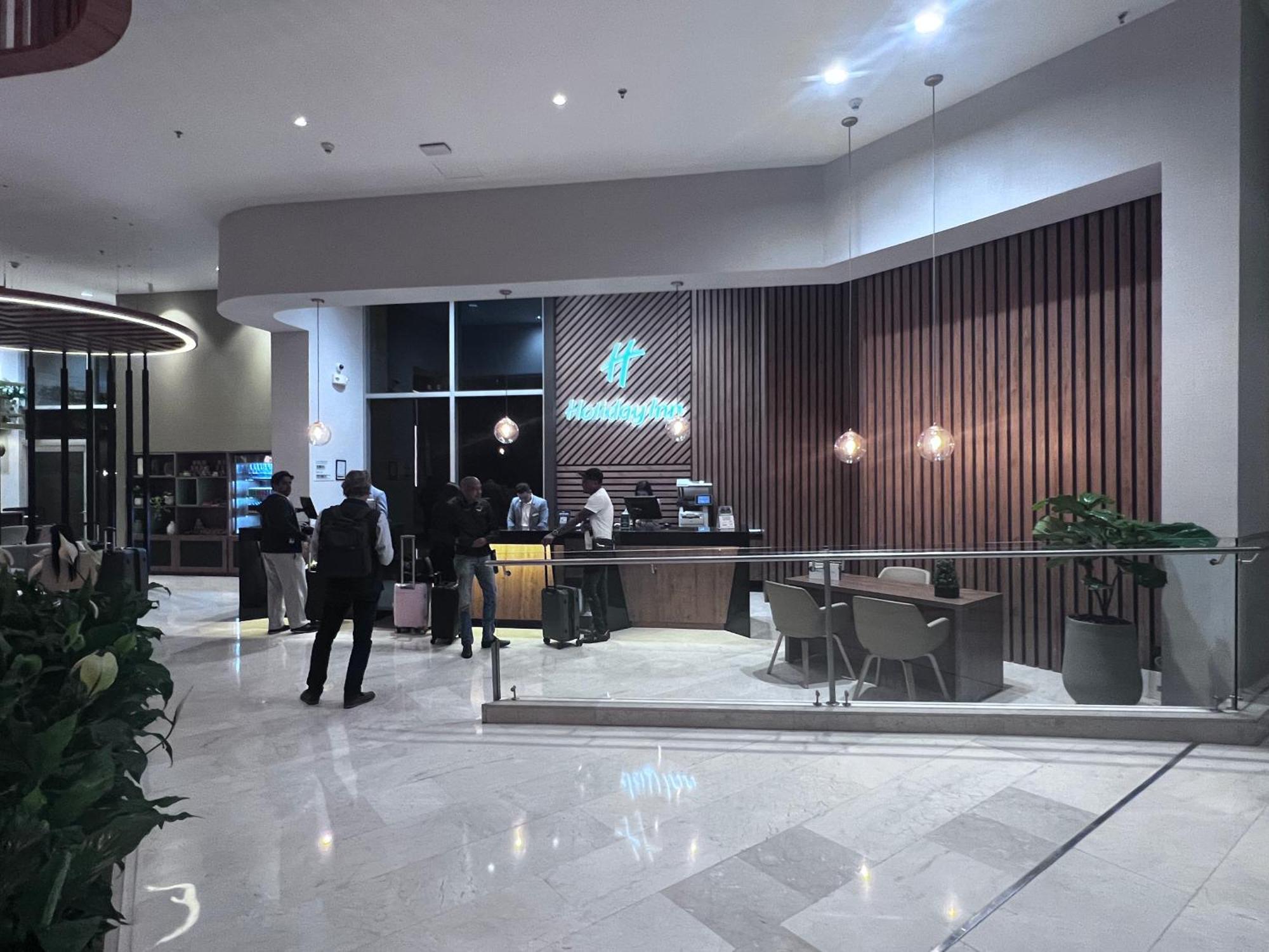Holiday Inn Bogota Airport By Ihg Exterior foto
