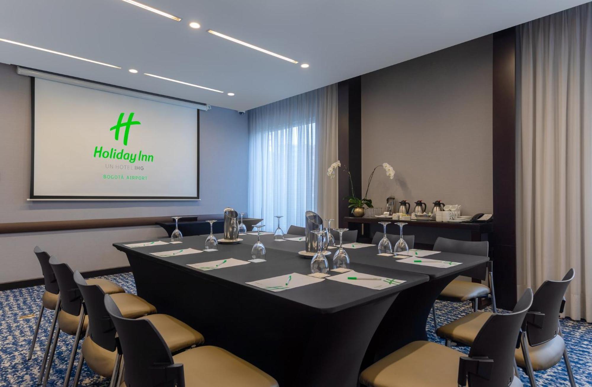 Holiday Inn Bogota Airport By Ihg Exterior foto
