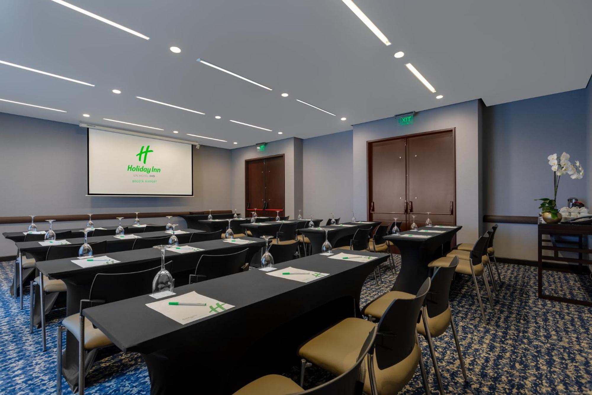 Holiday Inn Bogota Airport By Ihg Exterior foto