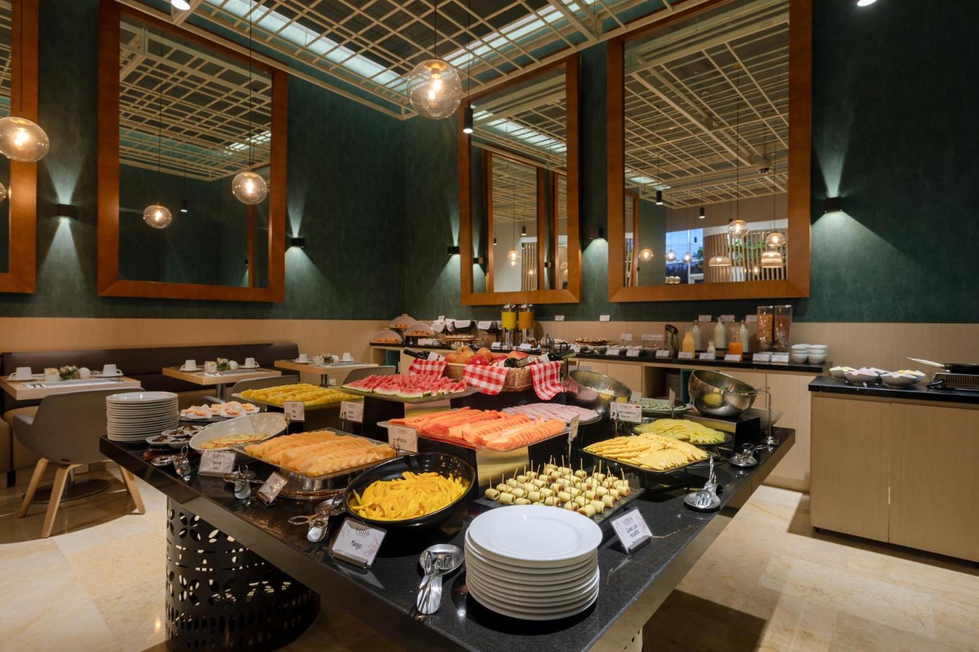 Holiday Inn Bogota Airport By Ihg Exterior foto